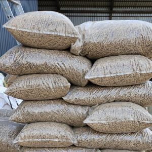 Peleţi de esenţă tare